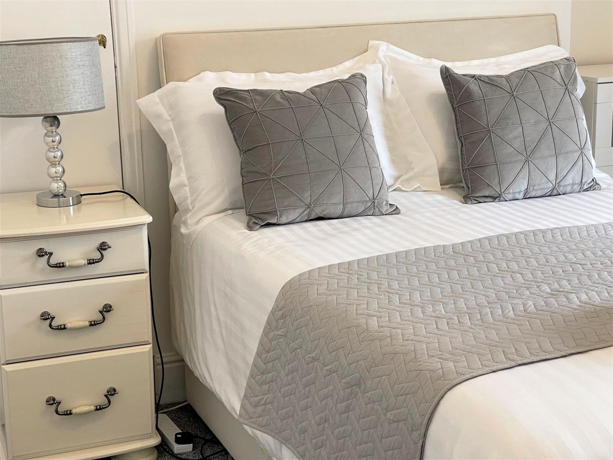 Robinhuts - 3 Bed Accommodation -Perfect For Contractors, Families & Students Kingston upon Hull Exterior foto